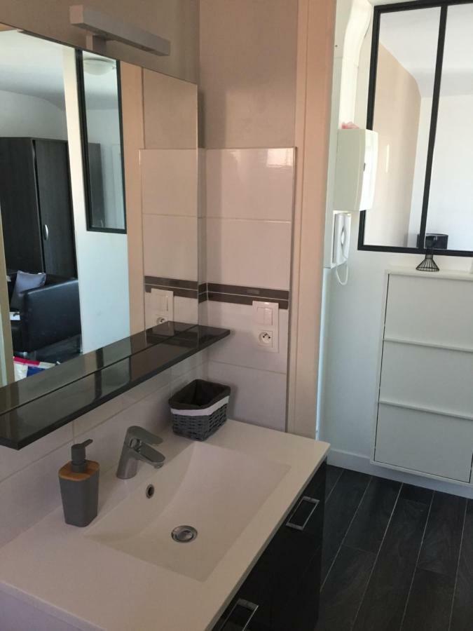 Апартаменты Magnifique Meuble 24M2 Avec Parking Экс-ле-Бен Экстерьер фото